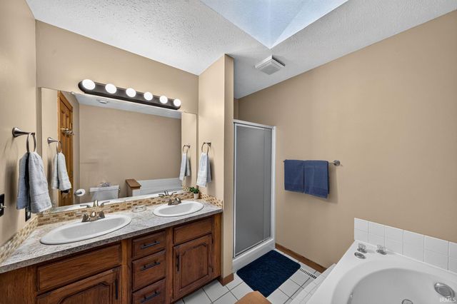 50505 Deer Ridge Court, Granger, IN 45630