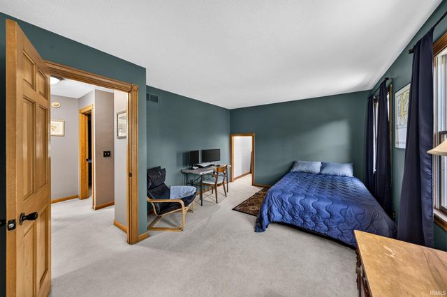 50505 Deer Ridge Court, Granger, IN 45630