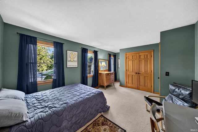 50505 Deer Ridge Court, Granger, IN 45630