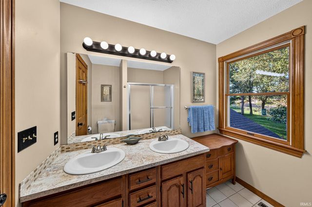 50505 Deer Ridge Court, Granger, IN 45630