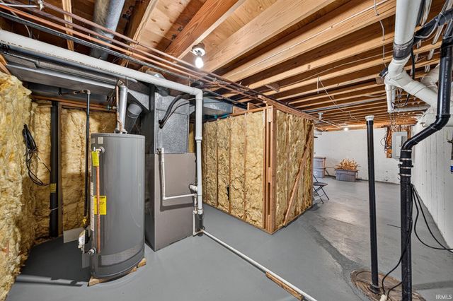 50505 Deer Ridge Court, Granger, IN 45630