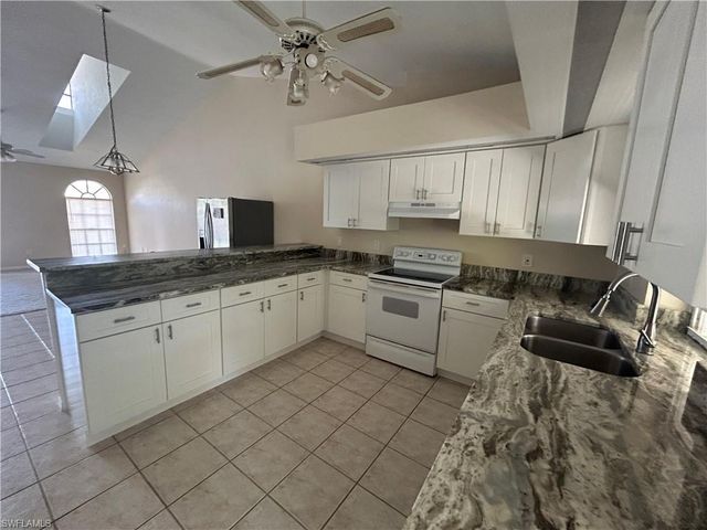 17385 W Carnegie CIR 17387, Fort Myers, FL 33967