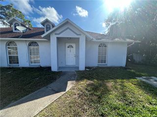 17385 W Carnegie CIR 17387, Fort Myers, FL 33967