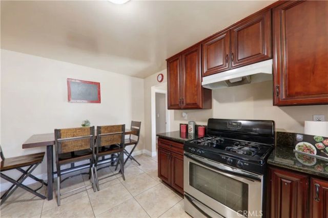 10109 Jackson Avenue, South Gate, CA 90280