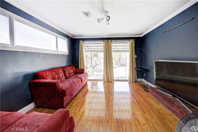 10109 Jackson Avenue, South Gate, CA 90280