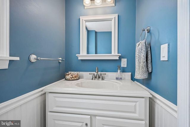 116 S CEDAR HOLLOW RD, Paoli, PA 19301