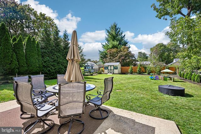 116 S CEDAR HOLLOW RD, Paoli, PA 19301