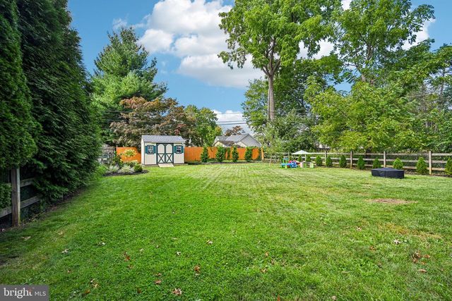 116 S CEDAR HOLLOW RD, Paoli, PA 19301