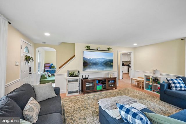 116 S CEDAR HOLLOW RD, Paoli, PA 19301