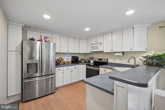 116 S CEDAR HOLLOW RD, Paoli, PA 19301