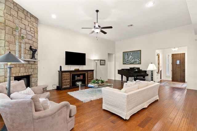 205 Amiata Ave 96, Lakeway, TX 78734