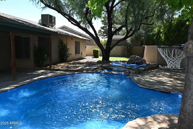 9313 E Altadena Avenue, Scottsdale, AZ 85260