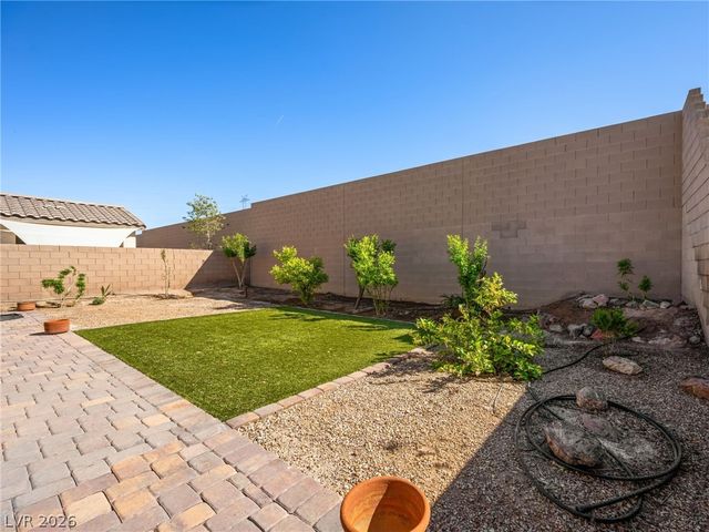 975 Twilight Glow Court, Henderson, NV 89015