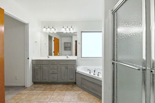 13701 W Texas St, Wichita, KS 67235