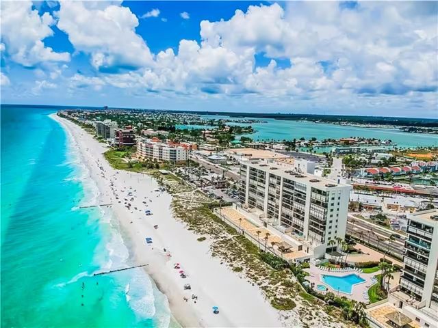 315 MEDALLION BOULEVARD F, Madeira Beach, FL 33708