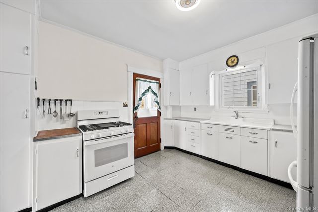 47 Prairie Avenue, Suffern, NY 10901