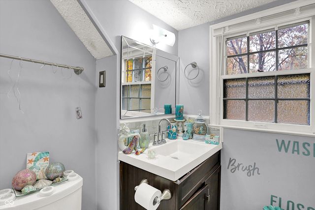 3851 Arthington Boulevard, Indianapolis, IN 46226