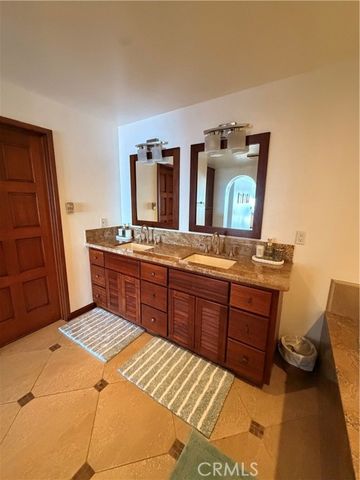 61 Gaviota, Avalon, CA 90704