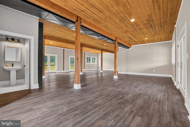 38217 MOUNTAIN AIR LN, Lovettsville, VA 20180