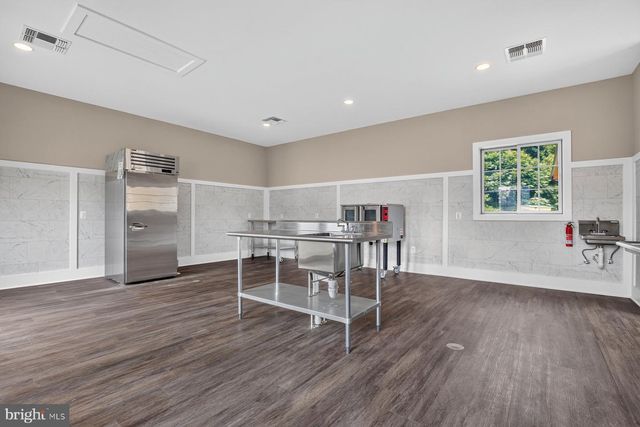 38217 MOUNTAIN AIR LN, Lovettsville, VA 20180