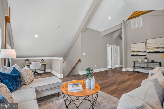 38217 MOUNTAIN AIR LN, Lovettsville, VA 20180