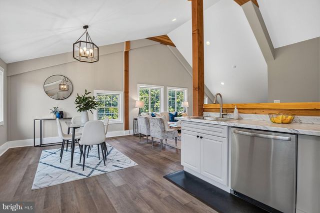 38217 MOUNTAIN AIR LN, Lovettsville, VA 20180
