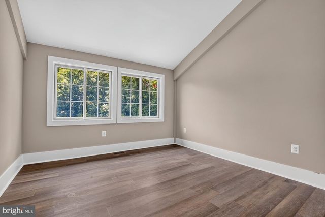 38217 MOUNTAIN AIR LN, Lovettsville, VA 20180