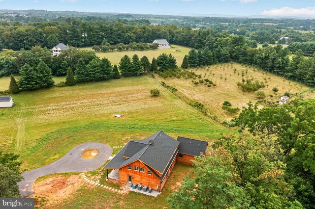 38217 MOUNTAIN AIR LN, Lovettsville, VA 20180