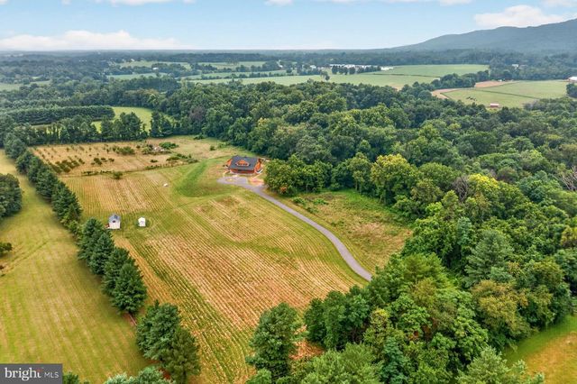 38217 MOUNTAIN AIR LN, Lovettsville, VA 20180