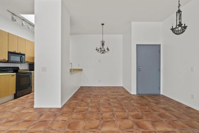 8328 Regents Rd 3G, San Diego, CA 92122