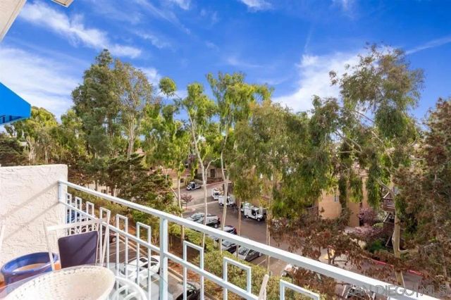 8328 Regents Rd 3G, San Diego, CA 92122