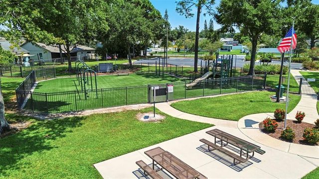 131 S ROMA WAY, Kissimmee, FL 34746