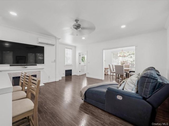 66 Fairmount Street, Valley Stream, NY 11580