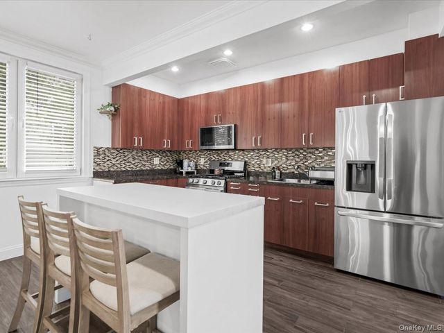 66 Fairmount Street, Valley Stream, NY 11580