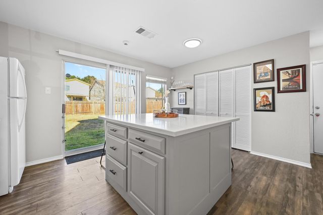 13404 Coomes DR, Del Valle, TX 78617