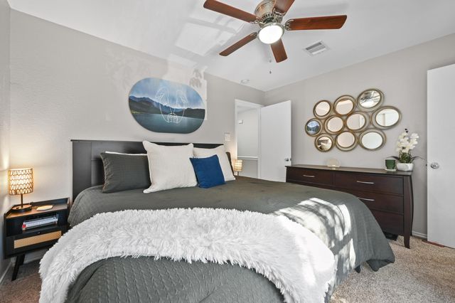 13404 Coomes DR, Del Valle, TX 78617