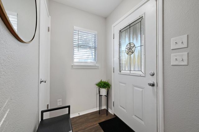 13404 Coomes DR, Del Valle, TX 78617