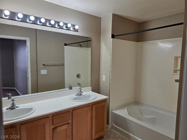 23 East Agate Avenue 402, Las Vegas, NV 89123