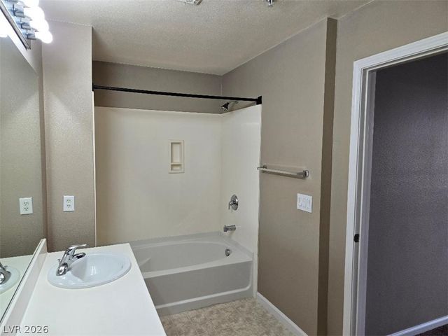 23 East Agate Avenue 402, Las Vegas, NV 89123