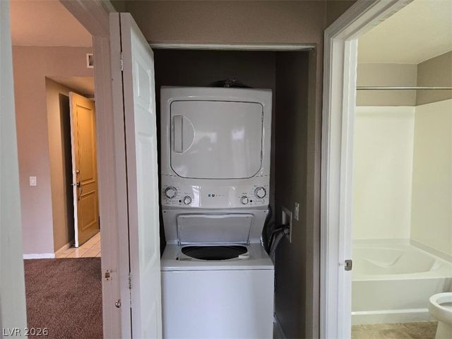 23 East Agate Avenue 402, Las Vegas, NV 89123