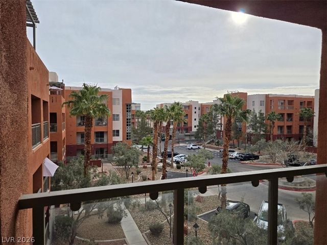 23 East Agate Avenue 402, Las Vegas, NV 89123