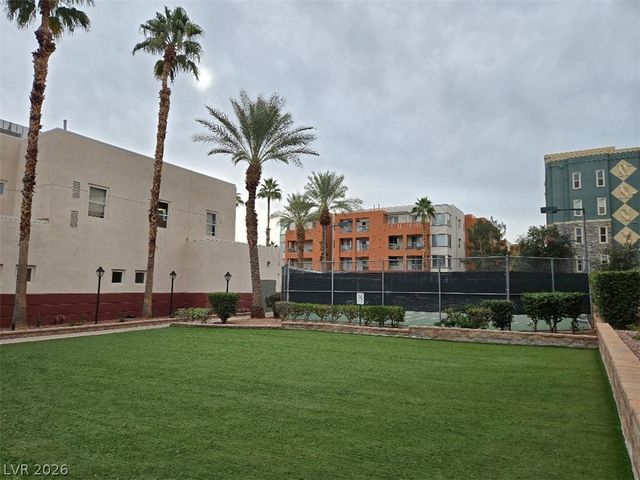 23 East Agate Avenue 402, Las Vegas, NV 89123