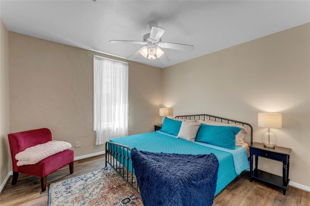 319 Meadowlakes DR, Marble Falls, TX 78654