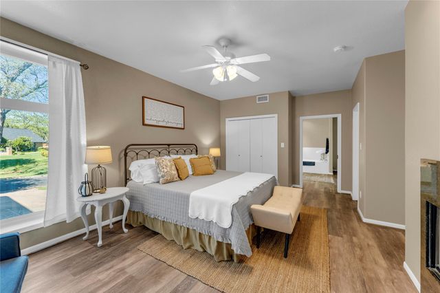 319 Meadowlakes DR, Marble Falls, TX 78654