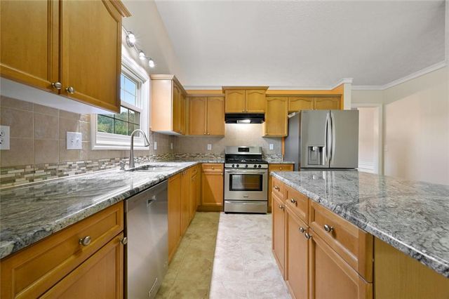 1661 Jami Hollow Way, Lawrenceville, GA 30043