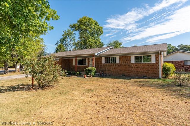 120 Dartmouth Lane, Fort Smith, AR 72908