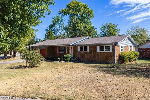 120 Dartmouth Lane, Fort Smith, AR 72908