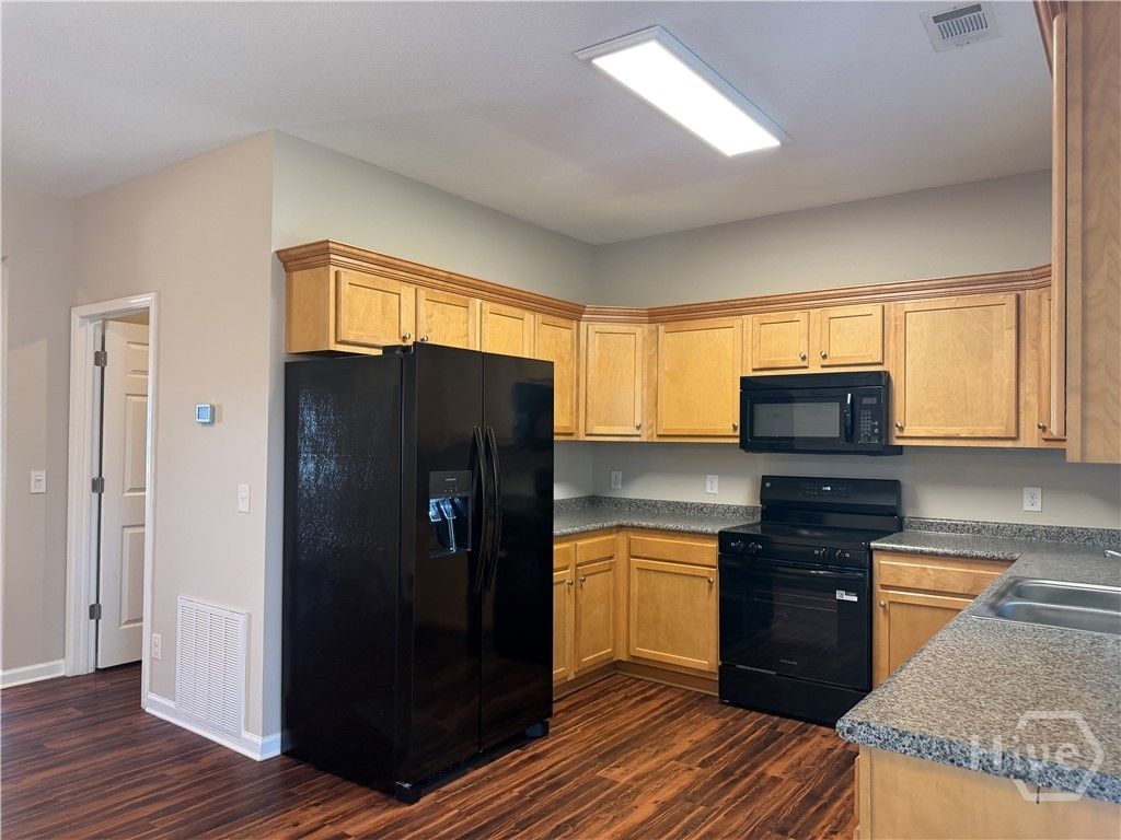 Image 4 of property listing at 105 Linton Lane, Guyton, GA 31312