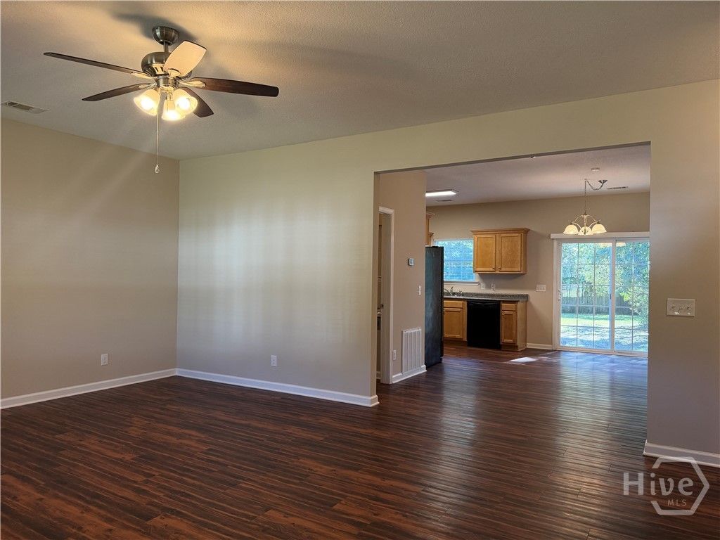 Image 5 of property listing at 105 Linton Lane, Guyton, GA 31312