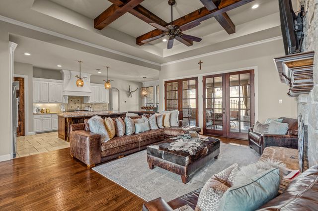 7756 Bella Milano Drive, Fort Worth, TX 76126